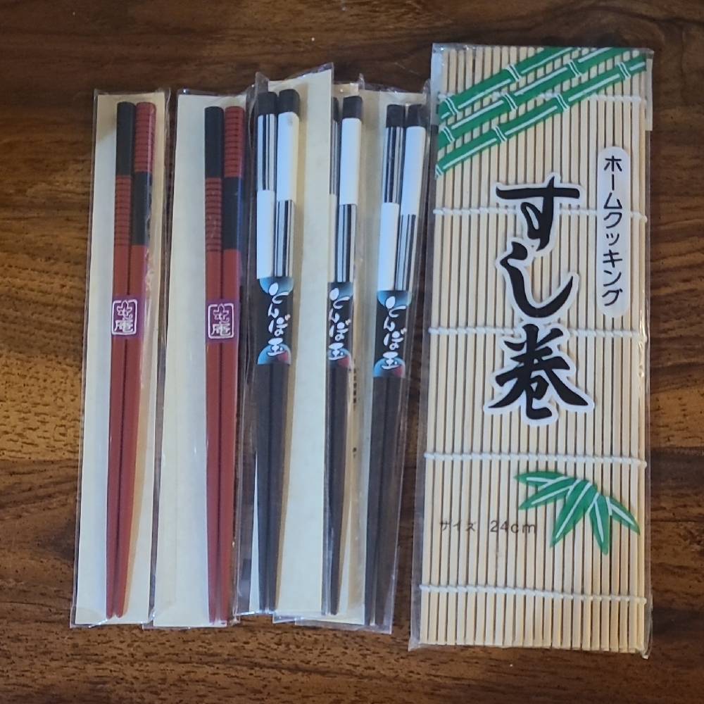 Red and Black  Wajima-nuri Chopsticks with Sushi Mat Set (🛍6/$36)